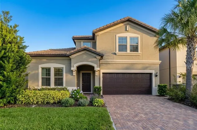 Popular WINDSOR AT WESTSIDE Real Estate