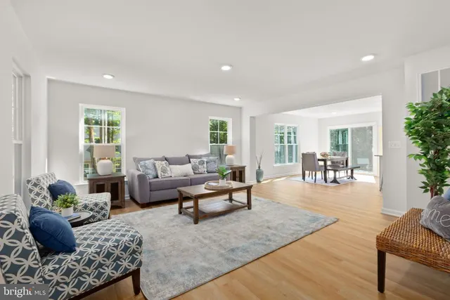 Popular Presidential Lakes Real Estate