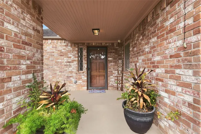 Popular Sugar Creek Sec 1 Real Estate