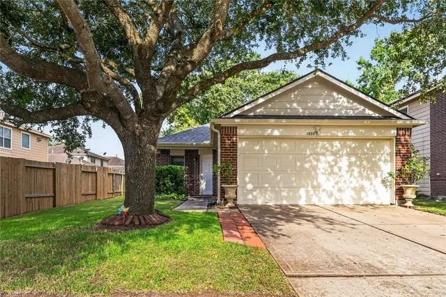 Popular Woodland Pines Sec Real Estate