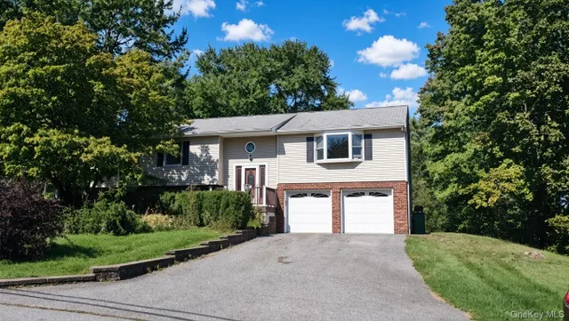 Popular Deerfield Estates Real Estate