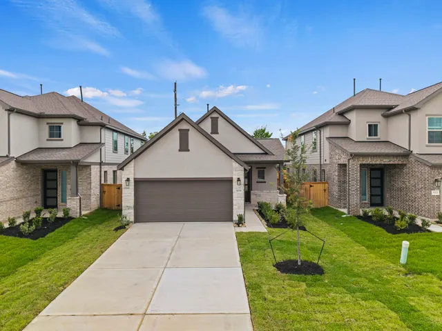 Popular Dellrose Sec 18 Real Estate