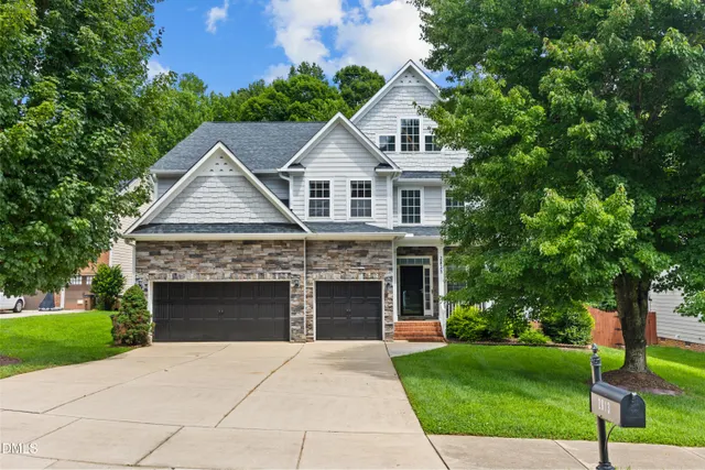 Popular Margots Pond Real Estate
