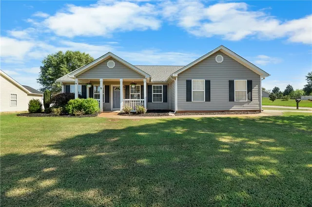 Popular Westwood Pointe Real Estate