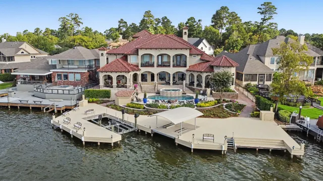 Popular Bentwater 55 Real Estate