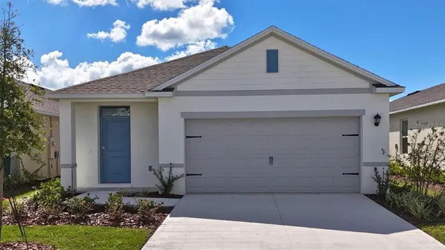 Cheap MAGNOLIA POINTE Real Estate