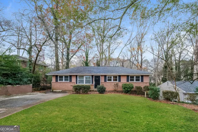 Expensive VALLEY BROOK MANOR Real Estate