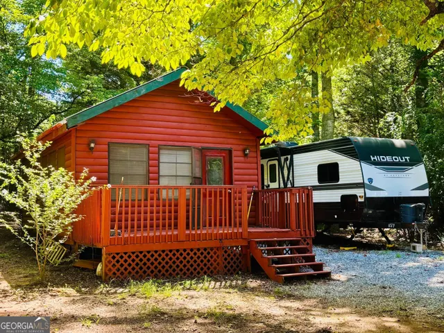 Popular Paradise Valley Campground Real Estate