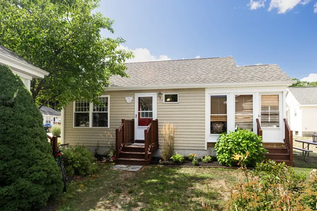 Popular Beach Dreams Real Estate
