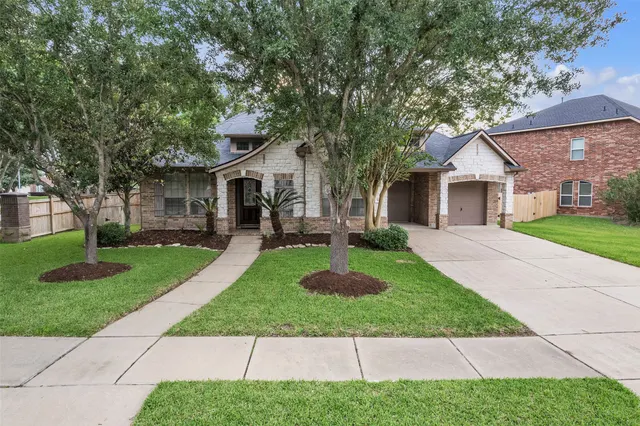 Cheap Grand Lakes Ph Three Sec 8 Real Estate