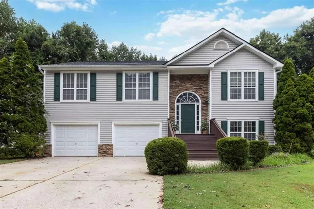 Popular Woodland Ridge Real Estate