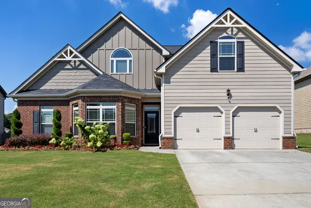 Popular Diamond Meadows Real Estate