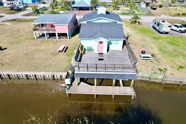 Popular Blue Water 3 Real Estate