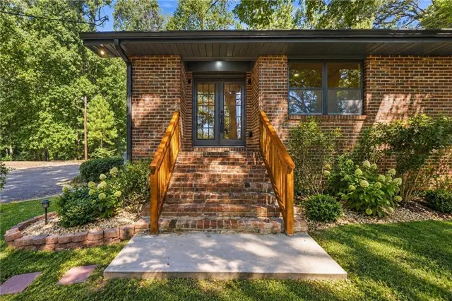 Popular Blueberry Hills Real Estate