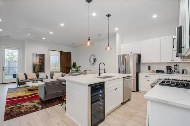 Popular Bryan Heights Villas Real Estate