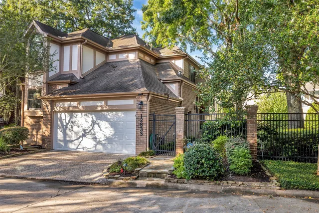 Expensive Lake At Stonehenge Real Estate