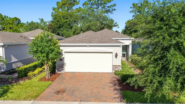 Popular VICTORIA GARDENS PH 8 Real Estate