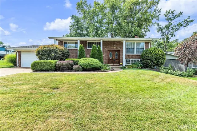 Expensive Blueberry Hill 4 Real Estate