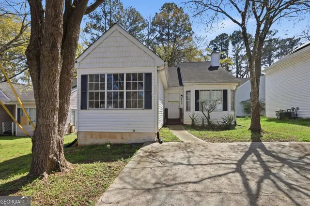 Cheap FOUR OAKS Real Estate