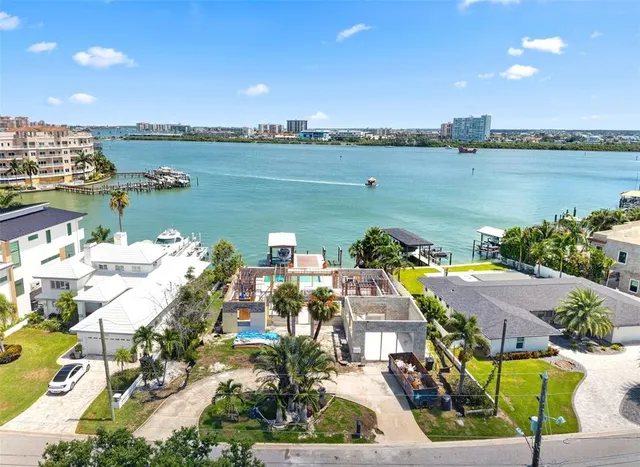 Cheap BAYSIDE SUB 4 Real Estate