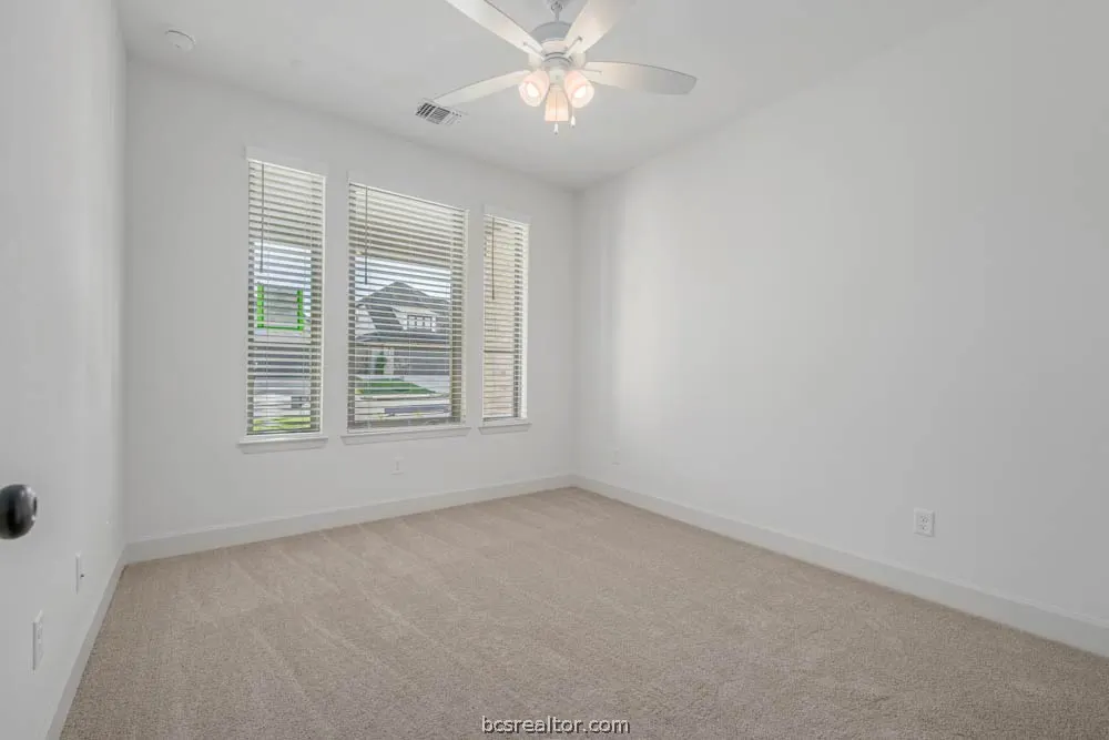 Listing Thumbnail Image 19