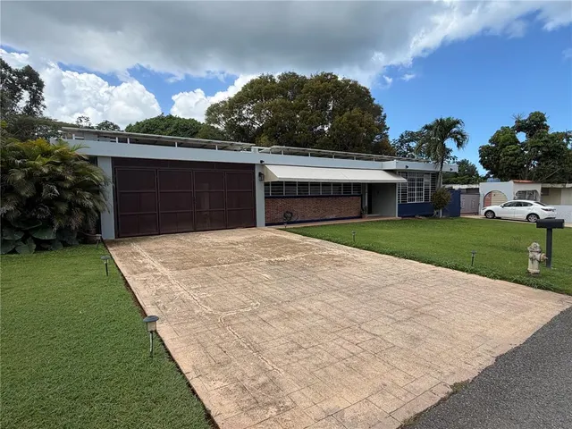 Popular VILLA SONSIRE Real Estate