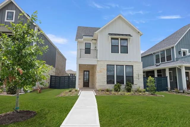Cheap Austin Point 35 Real Estate