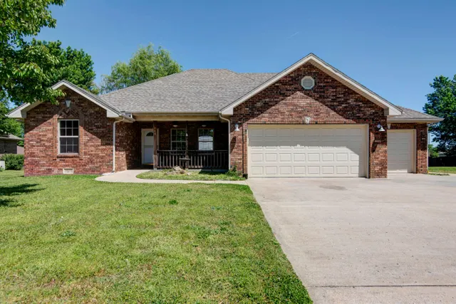 Popular Burlington Hts Real Estate