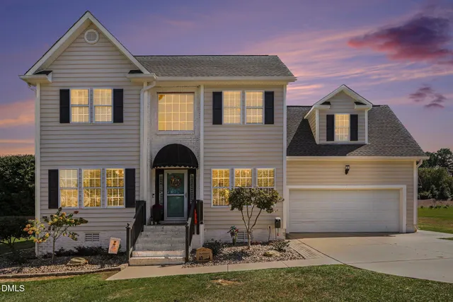 Popular Holt Lake Real Estate