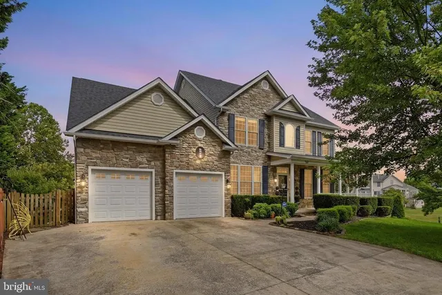 Cheap Oakdale Crossing Real Estate