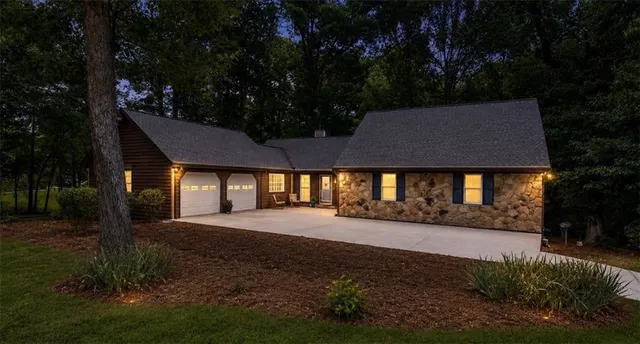 Popular Oakdale Real Estate