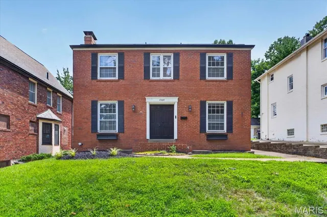 Popular Northmoor Park Real Estate