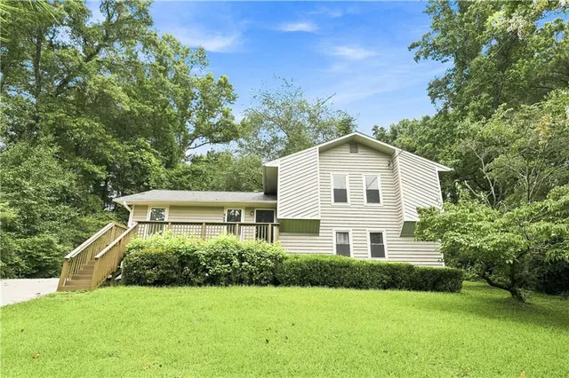 Popular Falconcrest Real Estate