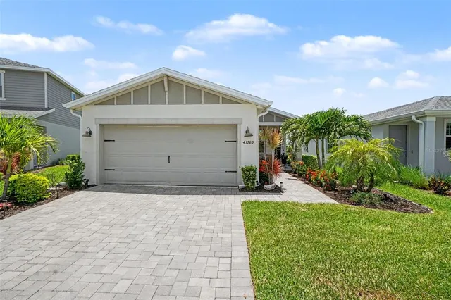 Popular CRESCENT GROVE Real Estate