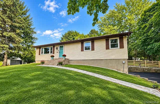 Popular Warwick Real Estate