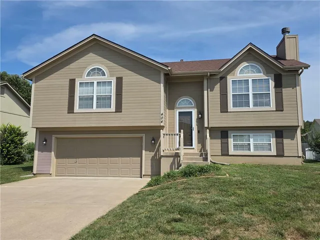 Popular Canter Ridge Real Estate