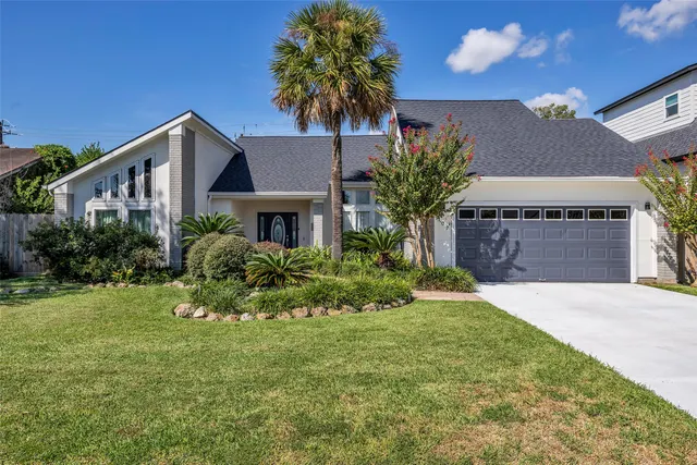 Expensive El Cary Estates Real Estate