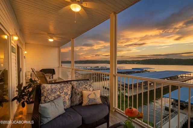 Popular Stoneledge Condominium Real Estate