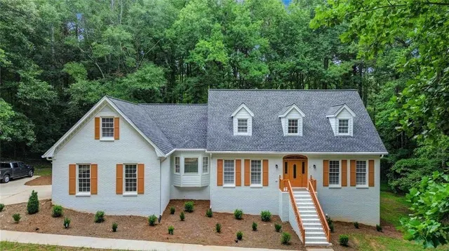 Popular HUNTERS RUN Real Estate