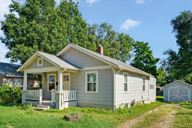 Popular Walnut Street Real Estate