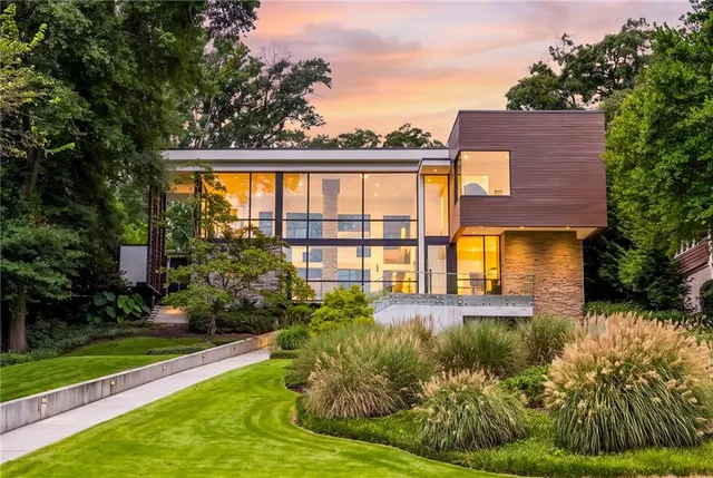 Expensive Sherwood Forest Real Estate