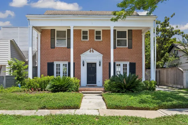 Popular Alabama Place Real Estate