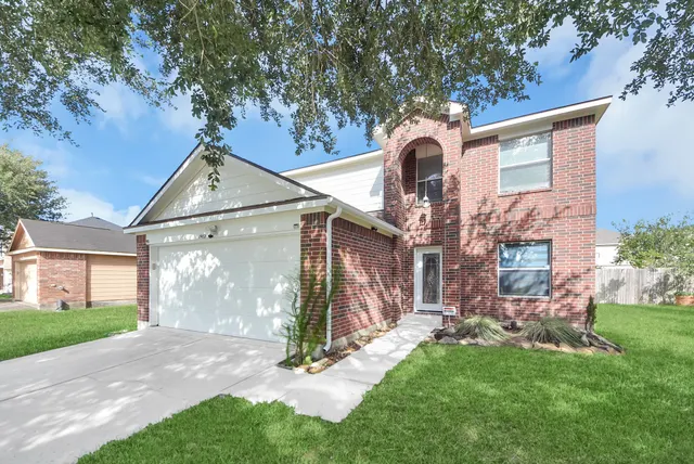 Popular Woodland Pines Real Estate