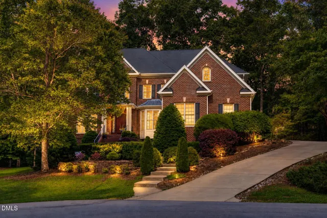 Popular Village of Wynchester Real Estate