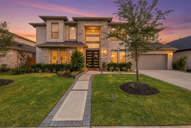 Popular Elyson Sec 53 Real Estate