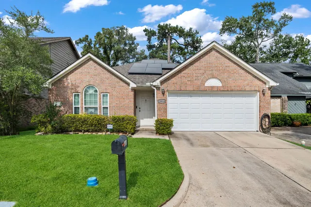 Popular Golf Villas Real Estate
