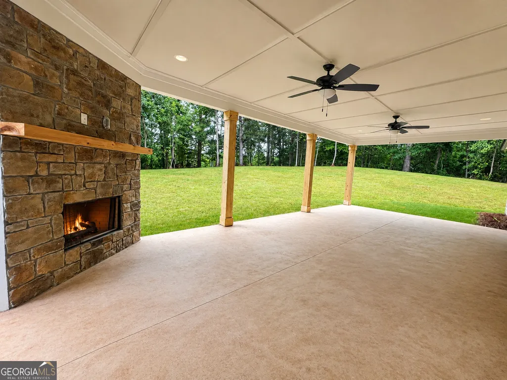 Listing Thumbnail Image 13