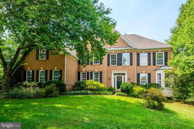 Popular Cameron Chase Real Estate