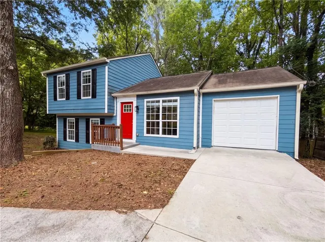 Popular LAUREL PLANT Real Estate