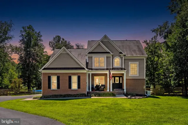 Popular Windsor Forest Real Estate